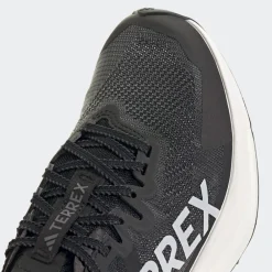 Outlet Chaussures de trail Terrex Agravic Speed W Core Black Grey One Amber Tint Femme Chaussures Trail Femme