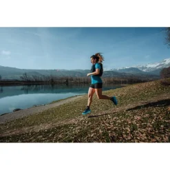 Discount Chaussures de trail Ultra Flow W Carbon Peacock Blue White Femme Chaussures Trail Femme