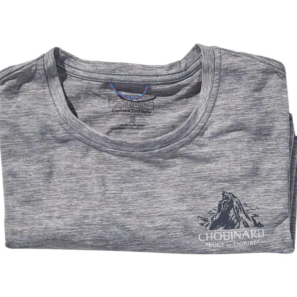 T-Shirt Randonnée<Patagonia Tee-shirt de rando W's LS Capilene Cool Daily Graphic Chouinard Crest Feather Grey